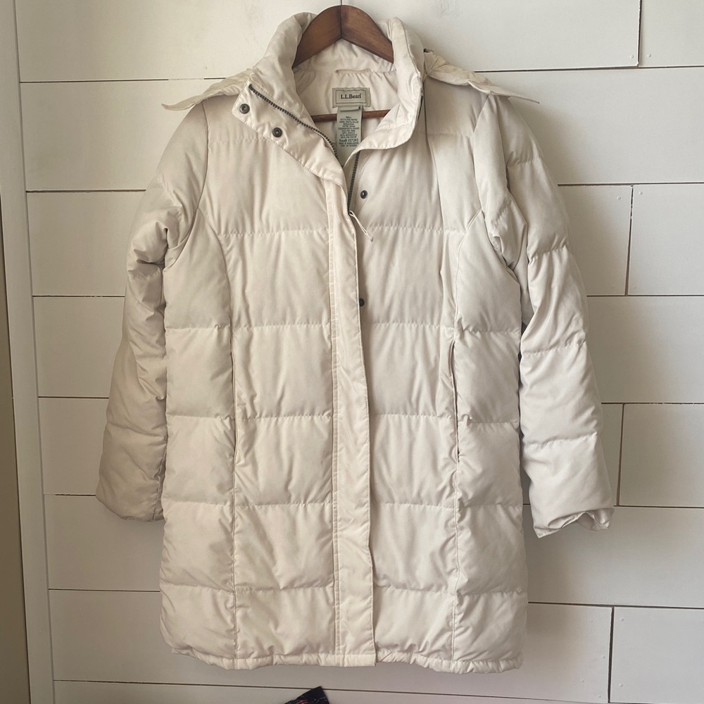 L.L. Bean Women's Off-White Puffer Jacket